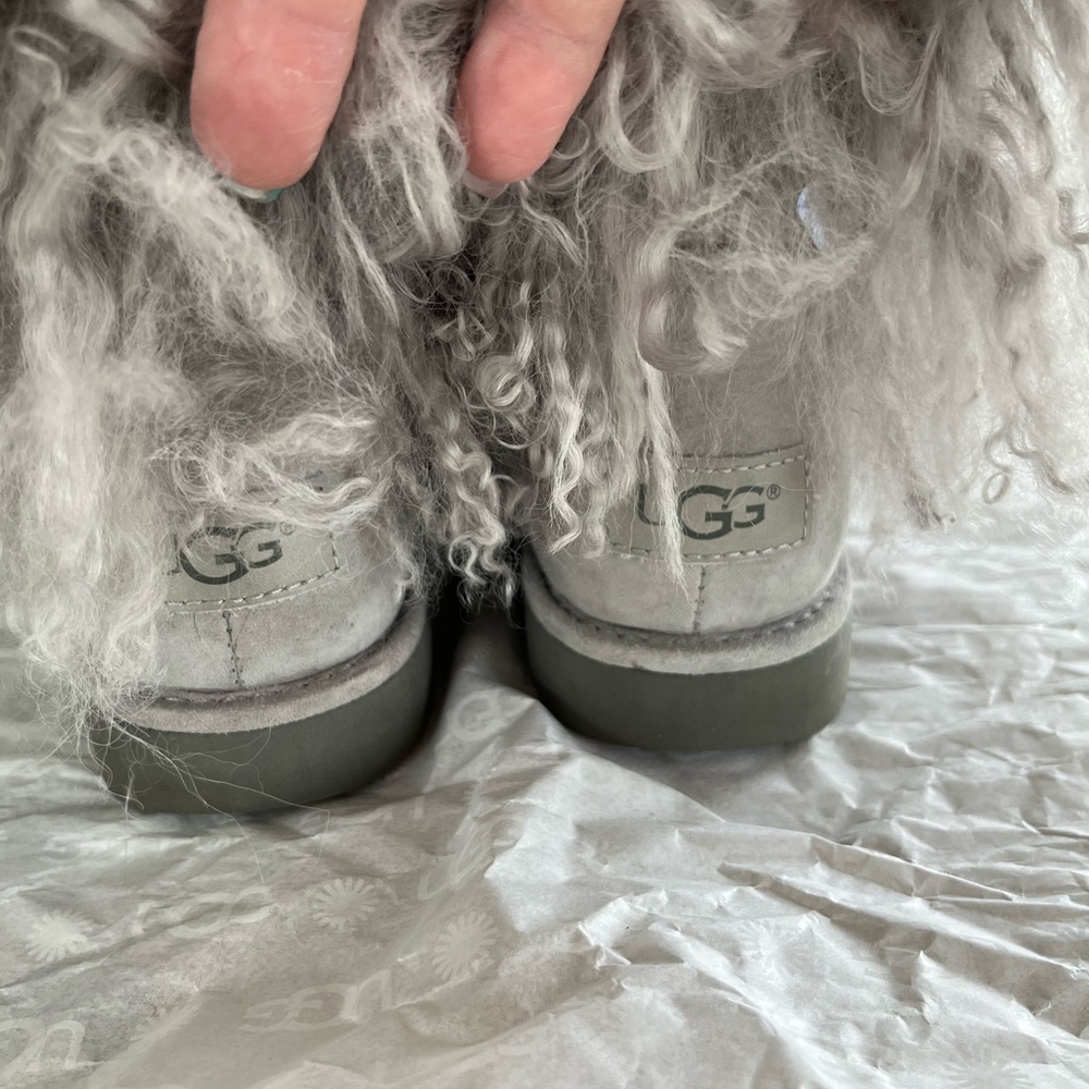 Ugg Grey fluff boot - Picture 3 of 10
